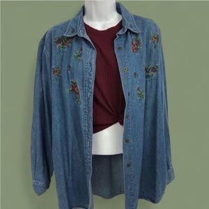 VINTAGE 90’s Oversized Floral Denim Shirt Jacket Size Medium